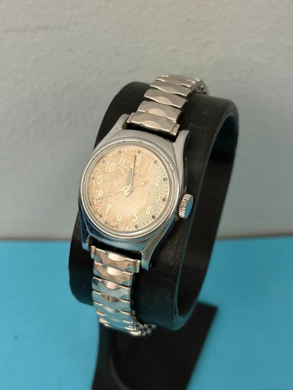 Vintage Women’s Timex Mechanical Watch Silver tone 4 parts repair